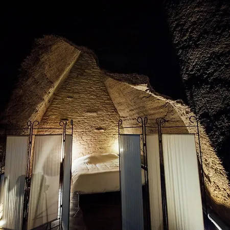 La Galerie Des Voûtes Oubliées * Doué-la-Fontaine
